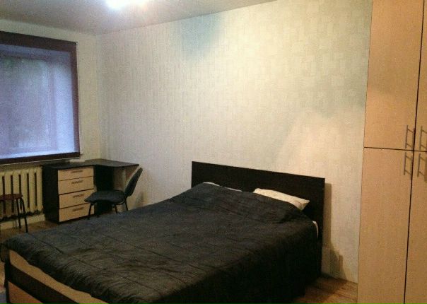 Академика Анохина, 13, 1 комнатная<br>22000 руб<br>89995854601<br>89080486923<br>Квартира однокомнатная, НЕ студия. Отдельная кухня и комната, в ней просторный шкаф и двуспальная кровать,так же большая прихожая. Квартира очень удобно расположена, недалеко от метро Тропарево.Все в шаговой доступности, все виды транспорта, магазины, торговые центры, аптеки, садик, школы и т.д.В доме удобная детская площадка.В квартире есть вся необходимая мебель и техника. Кухонный гарнитур.Все коммунальные платежи включены, кроме счётчиков!<br>#арендаквартирвмоскве#снимуквартиру#сдамквартиру#снимуквартирумосква#сдамквартирумосква#арендаквартир#москвааренда#снятьквартирувмоскве#квартиравмоскве#недвижимостьвмоскве#следуй#следуйзамной#подпишись#девушка#девушки#лайки#лайкивзаимно#селфи#привет#инстаграм#супер#инстаграманит#ремонтквартир#инстамода#мода#универ#университет#москва - фото Фото: Академика Анохина, 13, 1 комнатная<br>22000 руб<br>89995854601<br>89080486923<br>Квартира однокомнатная, НЕ студия. Отдельная кухня и комната, в ней просторный шкаф и двуспальная кровать,так же большая прихожая. Квартира очень удобно расположена, недалеко от метро Тропарево.Все в шаговой доступности, все виды транспорта, магазины, торговые центры, аптеки, садик, школы и т.д.В доме удобная детская площадка.В квартире есть вся необходимая мебель и техника. Кухонный гарнитур.Все коммунальные платежи включены, кроме счётчиков!<br>#арендаквартирвмоскве#снимуквартиру#сдамквартиру#снимуквартирумосква#сдамквартирумосква#арендаквартир#москвааренда#снятьквартирувмоскве#квартиравмоскве#недвижимостьвмоскве#следуй#следуйзамной#подпишись#девушка#девушки#лайки#лайкивзаимно#селфи#привет#инстаграм#супер#инстаграманит#ремонтквартир#инстамода#мода#универ#университет#москва