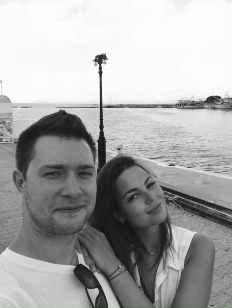 Всем привет! Молодая пара (30 лет), без детей, славянской внешности, москвичи. Снимем 1-комнатную квартиру около метро Щелковская, Первомайская. Обязательно не более 15 мин. пешком до метро. Обязательно с балконом, лоджией. Хороший ремонт, полностью меблированная. Оба работаем, своевременная оплата. Ценник до 35 тыс. руб.<br> Зайцева - фото Фото: Всем привет! Молодая пара (30 лет), без детей, славянской внешности, москвичи. Снимем 1-комнатную квартиру около метро Щелковская, Первомайская. Обязательно не более 15 мин. пешком до метро. Обязательно с балконом, лоджией. Хороший ремонт, полностью меблированная. Оба работаем, своевременная оплата. Ценник до 35 тыс. руб.<br> Зайцева