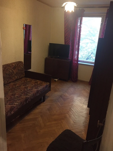 Привет девчонки!!! Москва. C 1 НОЯБРЯ БЕЗ ЗАЛОГА И ДЕПОЗИТОВ!<br>Мы с подружкой ищем соседку на длительный срок, русскую, без вредных привычек и без животных в изолированную комнату! Квартира не с евроремонтом, но уютная, сами в ней живем 4 года! Хозяин хороший, не беспокоит! Находится квартира в 5-7 минутах ходьбы от м. Славянский бульвар! В квартире есть все, что нужно!!! Цена за комнату в месяц 16000 р. Платим в последний день месяца! По всем вопросам пишите в личку!! - фото Фото: Привет девчонки!!! Москва. C 1 НОЯБРЯ БЕЗ ЗАЛОГА И ДЕПОЗИТОВ!<br>Мы с подружкой ищем соседку на длительный срок, русскую, без вредных привычек и без животных в изолированную комнату! Квартира не с евроремонтом, но уютная, сами в ней живем 4 года! Хозяин хороший, не беспокоит! Находится квартира в 5-7 минутах ходьбы от м. Славянский бульвар! В квартире есть все, что нужно!!! Цена за комнату в месяц 16000 р. Платим в последний день месяца! По всем вопросам пишите в личку!!