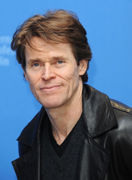 actor Уиллем Дефо. Уиллем Дефо́ (наст. имя Уильям Дефо́; род. 22 июля 1955, Эпплтон, Висконсин) - американский актер театра, кино, телевидения и озвучания, кинопродюсер, сценарист и модель.