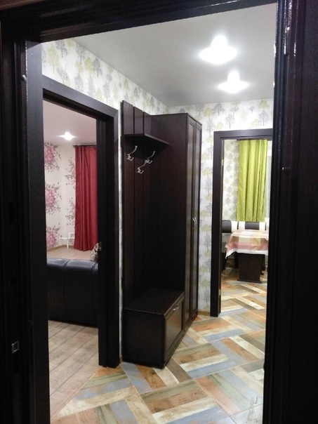 Фото: Сдаю 1-комнатную квартиру на длительный срок. <br>Евроотделка:плитка,ламинат,натяжные потолки,новая электропроводка и система водоснабжения. <br>Квартира укомплектована мебелью и бытовой техникой,необходимыми для проживания. <br>м. Перово, ул. 2-я Владимирская д. 26 <br>24000 <br>89261598896