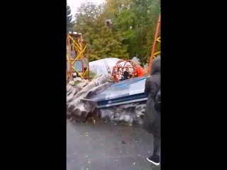 Катапульта в Санкт Петербурге на диво острове)