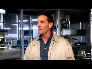 The Flash - Barry saves his dad, reveals identity as The Flash (S1. Ep.17)