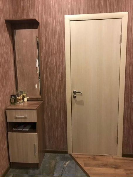 Сдам хорошую , уютную однокомнатную квартиру . В близи есть всё что вам потребуется . Квартира полностью оборудована всем необходимым для вашего проживания . Мебель и техника полностью в исправном состоянии . От вас требуется самое элементарное , это бережное обращение с содержимым квартиры , поддержание чистоты и порядка в квартире , ну и конечно же своевременная арендная плата. <br>Москва, проспект Мира, 57 <br>Проспект Мира, 6 минут пешком до метро. <br>цена: 30000 <br>телефон:89251175719 - фото Фото: Сдам хорошую , уютную однокомнатную квартиру . В близи есть всё что вам потребуется . Квартира полностью оборудована всем необходимым для вашего проживания . Мебель и техника полностью в исправном состоянии . От вас требуется самое элементарное , это бережное обращение с содержимым квартиры , поддержание чистоты и порядка в квартире , ну и конечно же своевременная арендная плата. <br>Москва, проспект Мира, 57 <br>Проспект Мира, 6 минут пешком до метро. <br>цена: 30000 <br>телефон:89251175719