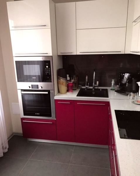 м.Рязанский проспект — 550 м <br>Вострухина, 4 к1 <br>Сдается двухкомнатная квартира с хорошим ремонтом, небольшая всего 48 кв.м. но очень уютная и теплая (зимой всегда окна открывали). Идеально подойдет для семьи, рассмотрю с детьми и животными,так жеженщин или девушек,желательно славян. Квартира полностью укомплектована всей мебелью и техникой. Две комнаты полностью изолированы. В одной комнате угловой диван (раскладывается), телевизор. Во второй комнате двуспальная кровать, телевизор, большой шкаф. Кухня: встроенный гарнитур, духовой шкаф, микроволновка, панель индукционная, стол, чайник, необходимая посуда. С/У раздельный. Новая стиральная машинка. Рядом, магазины, детские сады, школа. <br>По всем вопросам звоните по телефону.89653095408 <br>Показываю каждый день.Стоимость 38000 т.р+с.в - фото Фото: м.Рязанский проспект — 550 м <br>Вострухина, 4 к1 <br>Сдается двухкомнатная квартира с хорошим ремонтом, небольшая всего 48 кв.м. но очень уютная и теплая (зимой всегда окна открывали). Идеально подойдет для семьи, рассмотрю с детьми и животными,так жеженщин или девушек,желательно славян. Квартира полностью укомплектована всей мебелью и техникой. Две комнаты полностью изолированы. В одной комнате угловой диван (раскладывается), телевизор. Во второй комнате двуспальная кровать, телевизор, большой шкаф. Кухня: встроенный гарнитур, духовой шкаф, микроволновка, панель индукционная, стол, чайник, необходимая посуда. С/У раздельный. Новая стиральная машинка. Рядом, магазины, детские сады, школа. <br>По всем вопросам звоните по телефону.89653095408 <br>Показываю каждый день.Стоимость 38000 т.р+с.в