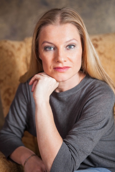 actor Галина Данилова. Галина Эдуардовна Дани́лова (род. 2 мая 1968) - российская актриса театра и кино. Биография. Детство и юность. Родилась в Йошкар-Оле. Семейные обстоятельства родителей