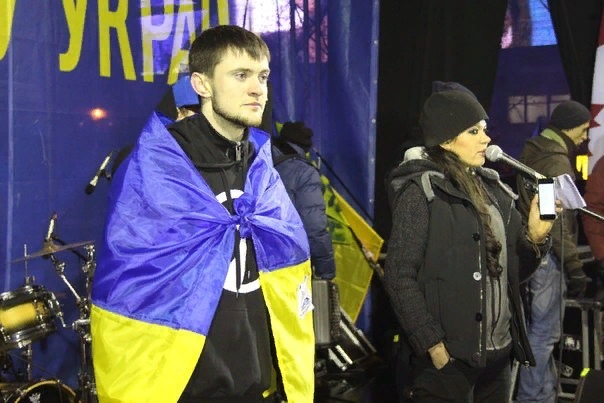 ЯрмаК Исполнитель ЯрмаК собственным примером доказал, что украинский рэп не философский камень, а вполне осуществившаяся реальность, к тому же прилично звучащая. Александр Ярмак уже пять лет