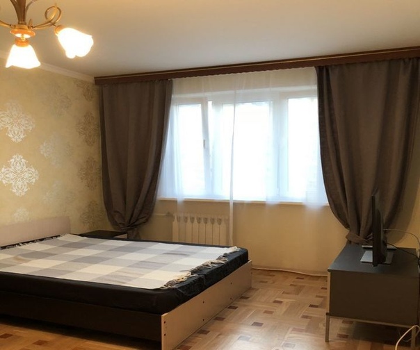 Москва. Метро:Волоколамская , ш. Пятницкое, 12 . <br>Сдам 1-кв , квартира в отличном состоянии , всё нужное для комфортного проживания имеется . Сдается на длительный срок , рассмотрю всех . От метро до дома идти минут 5-7 . <br>Арендная плата : 30000 ,коммунальные платежи уже входят в стоимость квартиры , квартира сдается через Московский центр аренды жилья , есть небольшая комиссия , составляет она 15000, но нет залога на квартиру . <br>89256092976 - фото Фото: Москва. Метро:Волоколамская , ш. Пятницкое, 12 . <br>Сдам 1-кв , квартира в отличном состоянии , всё нужное для комфортного проживания имеется . Сдается на длительный срок , рассмотрю всех . От метро до дома идти минут 5-7 . <br>Арендная плата : 30000 ,коммунальные платежи уже входят в стоимость квартиры , квартира сдается через Московский центр аренды жилья , есть небольшая комиссия , составляет она 15000, но нет залога на квартиру . <br>89256092976