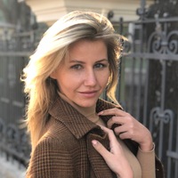 Лола Хакимова