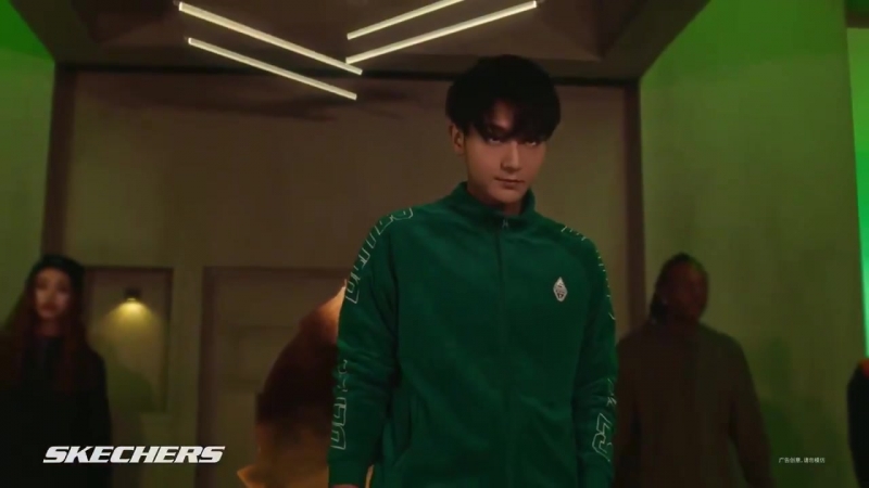 180924 ZTAO @ SKECHERS DLites CF
