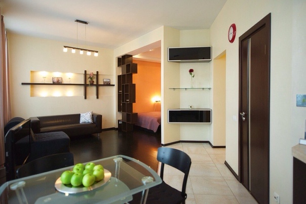 Фото: Адрес: Улица Ленинская 8к2, Бабушкинская - 550 м <br>Цена: 22000 рублей. <br>Сдается отличная однокомнатная квартира в хорошем районе города, в 550 метрах от дома есть ветка метро 