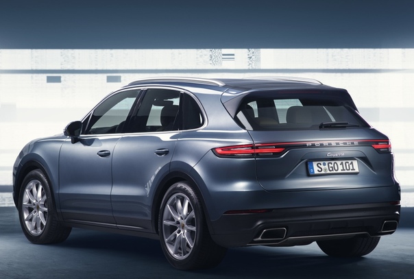 Обзор : Родственные души Audi Q7 55 TFSIДвигатель: 3.0 V6 Мощность: 333 л.с. при 5500 - 6500 об/минКрутящий момент: 440 Нм при 2900 - 5300 об/минТрансмиссия: Автомат 8 ступ. Макс. скорость: 250