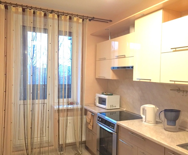 Иркутск, Советская, 25 <br>Сдаю на длительный срок теплую и <br>уютную квартирку.Ремонт хороший. <br>Дом тихий. Мебель и техника для <br>проживания есть вся необходимое. <br>Рассмотрю жильцов на длительный <br>срок. В стоимость не включены <br>коммунальные платежи, интернет и <br>тв. Прошу не беспокоить нерусских <br>и семьи более 3х человек. <br>Стоимость 9000. Звоните 89087755046 - фото Фото: Иркутск, Советская, 25 <br>Сдаю на длительный срок теплую и <br>уютную квартирку.Ремонт хороший. <br>Дом тихий. Мебель и техника для <br>проживания есть вся необходимое. <br>Рассмотрю жильцов на длительный <br>срок. В стоимость не включены <br>коммунальные платежи, интернет и <br>тв. Прошу не беспокоить нерусских <br>и семьи более 3х человек. <br>Стоимость 9000. Звоните 89087755046