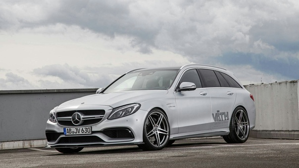 Очень редкие : äth V 63 RS Заряженные сарай Двигатель: 4.0 V8 BiTurbo Мощность: 700 л.с. (190л.с.) Крутящий момент: 900 Нм (200Нм) Трансмиссия: 7G-Tronic Макс. скорость: 340 км/ч (,50 км/ч)