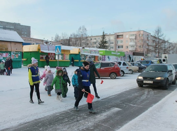 В Усть-Илимске госавтоинспекторы провели курсы дорожной безопасности с дошкольниками