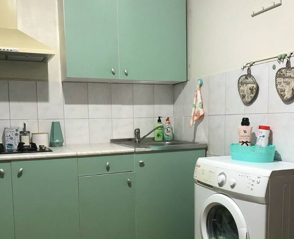Сдам однокомнатную квартиру в пешей доступности от метро Октябрьская, пр-кт. Ленинский, 3. за 27 000.+ 60% залог <br>Коммунальные услуги включены, свет вода сверху по счетчикам. <br>Квартира полностью укомплектована. <br>Все вопросы по телефону 89175762751 - фото Фото: Сдам однокомнатную квартиру в пешей доступности от метро Октябрьская, пр-кт. Ленинский, 3. за 27 000.+ 60% залог <br>Коммунальные услуги включены, свет вода сверху по счетчикам. <br>Квартира полностью укомплектована. <br>Все вопросы по телефону 89175762751