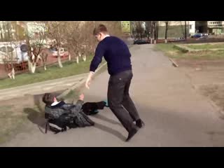 я на тебя в суд подам
