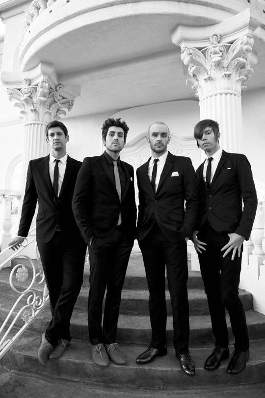 AFI - Beautiful Thieves