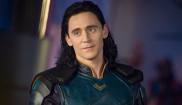 Первые подробности о сериале «Локи» с Томом Хиддлстоном Disney и Marvel нашли шоураннера для грядущего мини-сериала «Локи» сценаристом пилотного эпизода и исполнительным продюсером шоу выступит