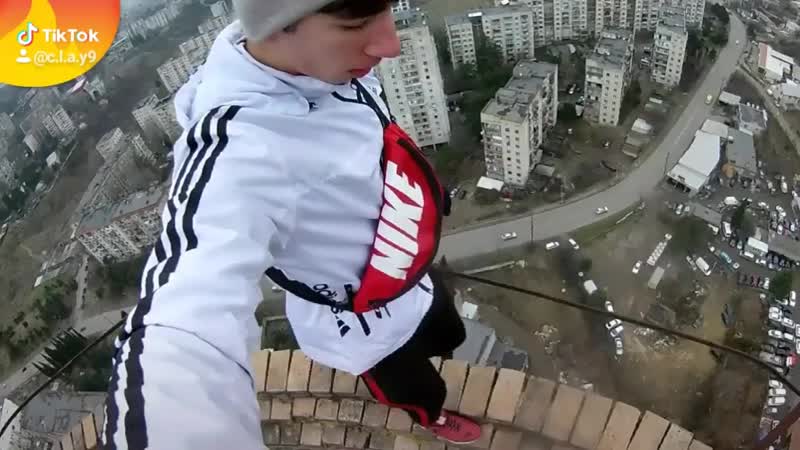 დარუფვა თემქის კოშკზე
