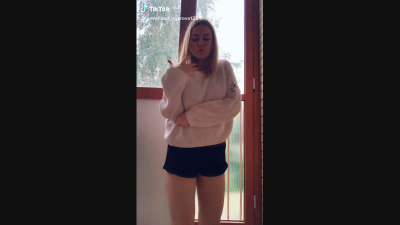 😼