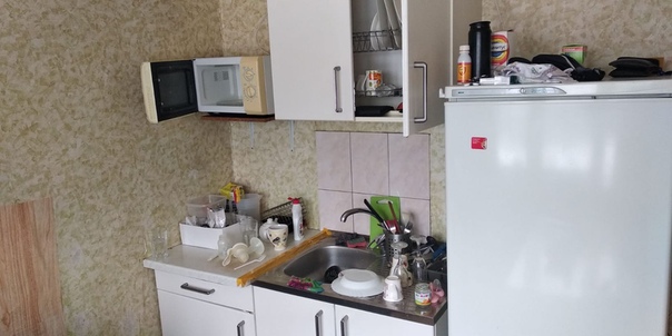 Москва <br>2-к. квартира <br>Район: Люблино <br>Улица: Ставропольский Проезд, дом 9 <br>Метро: Люблино <br>до метро <br>пешком 15 мин. Помесячно <br> 45 тыс. руб. <br>Залог <br>45 тыс. руб. <br>12 / 22 Общ. <br>56 м2 <br>Кухня. <br>11 м2 Мебель <br> Телефон <br>Интернет <br>Холодильник <br> TV <br>Стир.машина <br>Быт.техника <br>Кух.мебель <br>––––––––– <br>Приветствуются:<br>Животные <br>Дети <br><br>Состояние: Обычное; требует косметического ремонта!!!<br>Виды на Москву и МО потрясающие!!! <br>Мeталл.двeрь; Домофон; Сигнализация; Охрана; Балкон; Строение панельное; Приватизирована; Санузел раздельный; <br><br> <br>Дамы и господа! Квартира сдаётся ХОЗЯИНОМ. В течении нескольких лет жили по 2 семьи с детками. В настоящий момент желателен косметический ремонт (был начат, но не закончен), обои и пол местами имеют недостатки. ЗАТО! Без проблем с детками - рядом парк с озёрами и лыжнёй. В запирающемся подъезде - место для велосипедов и снегокатов, хранения зимней резины. Район тихий, спокойный. Алкашей-хулиганов нет. Соседи - приличные люди. На улице свободная парковка. Магазин, детский садик с бассейном, рядом щкола. Построен и с марта будет работать торговый центр. Ожидается остановка транспорта около ТЦ. До остановки 300 метов. До метро пешком - 15 минут. <br><br>До ТЦ Москва - 1 км. <br><br>Посредники могут звонить при наличии живых клиентов. В стоимость аренды не входят коммунальные платежи за воду и электричество. <br> <br>Контакты: +7-(977)611-27-67 звонить с 9:00 до 22:00 час. - фото Фото: Москва <br>2-к. квартира <br>Район: Люблино <br>Улица: Ставропольский Проезд, дом 9 <br>Метро: Люблино <br>до метро <br>пешком 15 мин. Помесячно <br> 45 тыс. руб. <br>Залог <br>45 тыс. руб. <br>12 / 22 Общ. <br>56 м2 <br>Кухня. <br>11 м2 Мебель <br> Телефон <br>Интернет <br>Холодильник <br> TV <br>Стир.машина <br>Быт.техника <br>Кух.мебель <br>––––––––– <br>Приветствуются:<br>Животные <br>Дети <br><br>Состояние: Обычное; требует косметического ремонта!!!<br>Виды на Москву и МО потрясающие!!! <br>Мeталл.двeрь; Домофон; Сигнализация; Охрана; Балкон; Строение панельное; Приватизирована; Санузел раздельный; <br><br> <br>Дамы и господа! Квартира сдаётся ХОЗЯИНОМ. В течении нескольких лет жили по 2 семьи с детками. В настоящий момент желателен косметический ремонт (был начат, но не закончен), обои и пол местами имеют недостатки. ЗАТО! Без проблем с детками - рядом парк с озёрами и лыжнёй. В запирающемся подъезде - место для велосипедов и снегокатов, хранения зимней резины. Район тихий, спокойный. Алкашей-хулиганов нет. Соседи - приличные люди. На улице свободная парковка. Магазин, детский садик с бассейном, рядом щкола. Построен и с марта будет работать торговый центр. Ожидается остановка транспорта около ТЦ. До остановки 300 метов. До метро пешком - 15 минут. <br><br>До ТЦ Москва - 1 км. <br><br>Посредники могут звонить при наличии живых клиентов. В стоимость аренды не входят коммунальные платежи за воду и электричество. <br> <br>Контакты: +7-(977)611-27-67 звонить с 9:00 до 22:00 час.