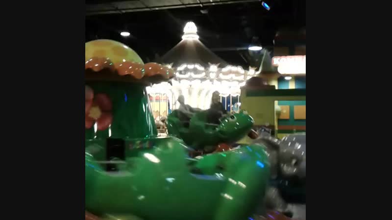 VID_32990809_184235_538.mp4