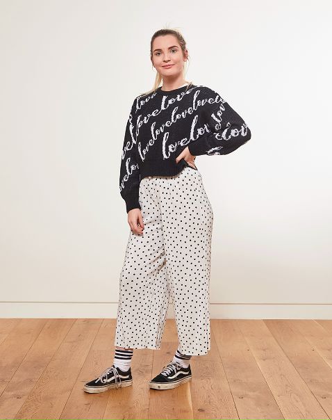 Смотри, какие джемперы носят девушки в ASOS 