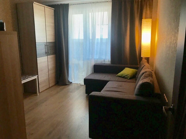 Никулинская, 23 к2, 1 комнатная<br>25000<br>89995854601<br>89080486923<br><br>До метро (Озерная) 7 минут, так же автобусные и троллейбусные остановки. Развитая инфраструктура (магазины, аптеки, кафе, тренажерные залы, стадион). Окна выходят на аллею. <br>Ранее квартира не сдавалась, сдаётся по причине переезда собственников в другой город. <br>В квартире сделан капитальный ремонт. <br>Есть: кухонный гарнитур, обеденный стол, стулья, 2 стеллажа, микроволновая печь и холодильник Samsung, духовой шкаф и встраиваемая панель Siemens, стиральная машина indesit, водонагреватель Thermex, 2 шкафа, угловой диван, двухспальная кровать, кресло-мешок, журнальный столик, гладильная доска, сушилка для белья. Встроены пластиковые окна. (в т.ч. на лоджии) <br>Чистый подъезд, приветливые соседи. <br>Агентов прошу не беспокоить! Квартиру можно смотреть уже сейчас и заселяться, когда вам удобнее.<br>Срок сдачи от 6 месяцев. Рассматриваю платежеспособных и аккуратных людей на заселение, не более 4-х человек.<br>Предоплата за последний месяц проживания: отсутствует <br><br>#арендаквартирвмоскве#снимуквартиру#сдамквартиру#снимуквартирумосква#сдамквартирумосква#арендаквартир#москвааренда#снятьквартирувмоскве#квартиравмоскве#недвижимостьвмоскве#следуй#следуйзамной#подпишись#девушка#девушки#лайки#лайкивзаимно#селфи#привет#инстаграм#супер#инстаграманит#ремонтквартир#инстамода#мода#универ#университет#москва - фото Фото: Никулинская, 23 к2, 1 комнатная<br>25000<br>89995854601<br>89080486923<br><br>До метро (Озерная) 7 минут, так же автобусные и троллейбусные остановки. Развитая инфраструктура (магазины, аптеки, кафе, тренажерные залы, стадион). Окна выходят на аллею. <br>Ранее квартира не сдавалась, сдаётся по причине переезда собственников в другой город. <br>В квартире сделан капитальный ремонт. <br>Есть: кухонный гарнитур, обеденный стол, стулья, 2 стеллажа, микроволновая печь и холодильник Samsung, духовой шкаф и встраиваемая панель Siemens, стиральная машина indesit, водонагреватель Thermex, 2 шкафа, угловой диван, двухспальная кровать, кресло-мешок, журнальный столик, гладильная доска, сушилка для белья. Встроены пластиковые окна. (в т.ч. на лоджии) <br>Чистый подъезд, приветливые соседи. <br>Агентов прошу не беспокоить! Квартиру можно смотреть уже сейчас и заселяться, когда вам удобнее.<br>Срок сдачи от 6 месяцев. Рассматриваю платежеспособных и аккуратных людей на заселение, не более 4-х человек.<br>Предоплата за последний месяц проживания: отсутствует <br><br>#арендаквартирвмоскве#снимуквартиру#сдамквартиру#снимуквартирумосква#сдамквартирумосква#арендаквартир#москвааренда#снятьквартирувмоскве#квартиравмоскве#недвижимостьвмоскве#следуй#следуйзамной#подпишись#девушка#девушки#лайки#лайкивзаимно#селфи#привет#инстаграм#супер#инстаграманит#ремонтквартир#инстамода#мода#универ#университет#москва