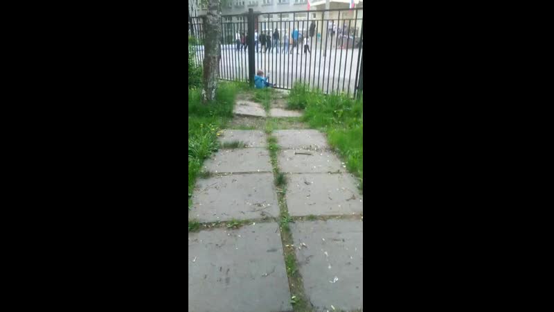 VID_20190522_203220.mp4