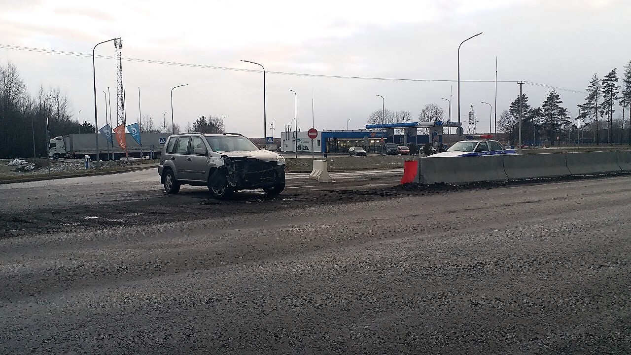 ebeA1_2CqCM.jpg ebeA1_2CqCM.jpg