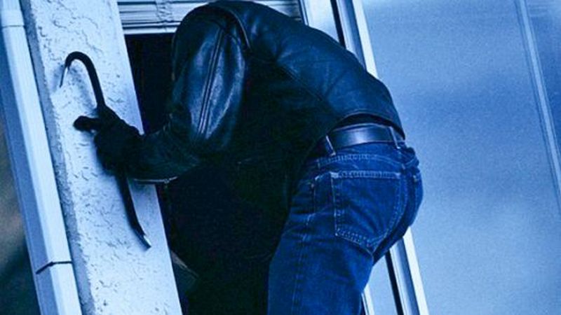 В Зеленчукской обокрали магазин