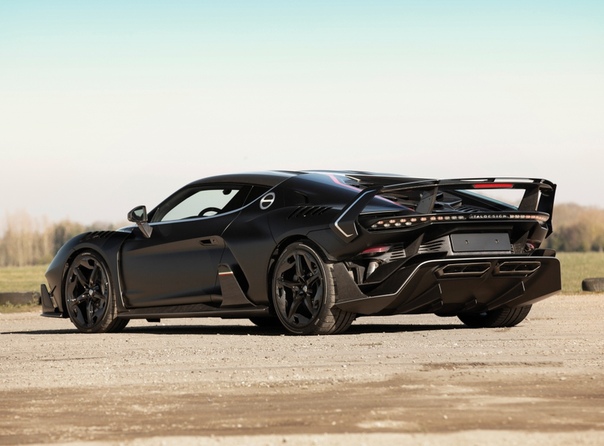 Обзор:Italdesign Zerouno Двигатель: 5.2 V10 AtmoМощность: 610 л.с. при 8250 об/мин Крутящий момент: 560 Нм при 6500 об/мин Трансмиссия: Робот 7 ступ. Макс. скорость: 330 км/ч Разгон до сотни: