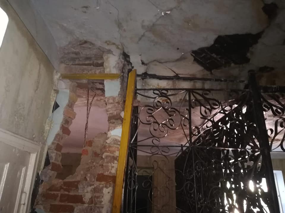 Из-за развала дома в Лисичанске возбудили уголовное дело Из-за развала дома в Лисичанске возбудили уголовное дело