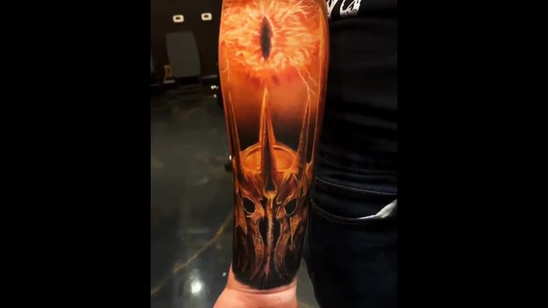 Tattoo artist VIC VIVID