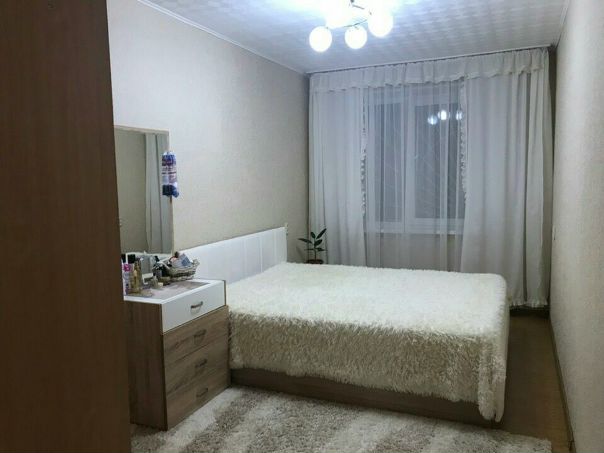 Евгения:<br>Мичуринский Проспект, Олимпийская Деревня, 10, 2 комнатная<br>89995854601<br>89080486923<br>33000<br>Сдам уютную, очень теплую двухкомнатную квартиру в 5-10 мин ходьбы от метро Юго-Западная. В квартире есть все необходимое для проживания, даже посуда. Все фото соответствуют. Из техники: стиральная машина, холодильник, микроволновая печь, при необходимости собственник привезёт телевизор. Предпочтительно чистоплотной семейной паре или чистоплотным, платежеспособным друзьям или подругам. Сдаётся квартира СРОЧНО, поэтому такая низкая цена!<br>#арендаквартирвмоскве#снимуквартиру#сдамквартиру#снимуквартирумосква#сдамквартирумосква#арендаквартир#москвааренда#снятьквартирувмоскве#квартиравмоскве#недвижимостьвмоскве#следуй#следуйзамной#подпишись#девушка#девушки#лайки#лайкивзаимно#селфи#привет#инстаграм#супер#инстаграманит#ремонтквартир#инстамода#мода#универ#университет#москва - фото Фото: Евгения:<br>Мичуринский Проспект, Олимпийская Деревня, 10, 2 комнатная<br>89995854601<br>89080486923<br>33000<br>Сдам уютную, очень теплую двухкомнатную квартиру в 5-10 мин ходьбы от метро Юго-Западная. В квартире есть все необходимое для проживания, даже посуда. Все фото соответствуют. Из техники: стиральная машина, холодильник, микроволновая печь, при необходимости собственник привезёт телевизор. Предпочтительно чистоплотной семейной паре или чистоплотным, платежеспособным друзьям или подругам. Сдаётся квартира СРОЧНО, поэтому такая низкая цена!<br>#арендаквартирвмоскве#снимуквартиру#сдамквартиру#снимуквартирумосква#сдамквартирумосква#арендаквартир#москвааренда#снятьквартирувмоскве#квартиравмоскве#недвижимостьвмоскве#следуй#следуйзамной#подпишись#девушка#девушки#лайки#лайкивзаимно#селфи#привет#инстаграм#супер#инстаграманит#ремонтквартир#инстамода#мода#универ#университет#москва