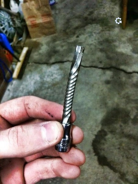 Когда прицепил китайский удлинитель на немецкую дрель Когда прицепил китайский удлинитель на немецкую дрель