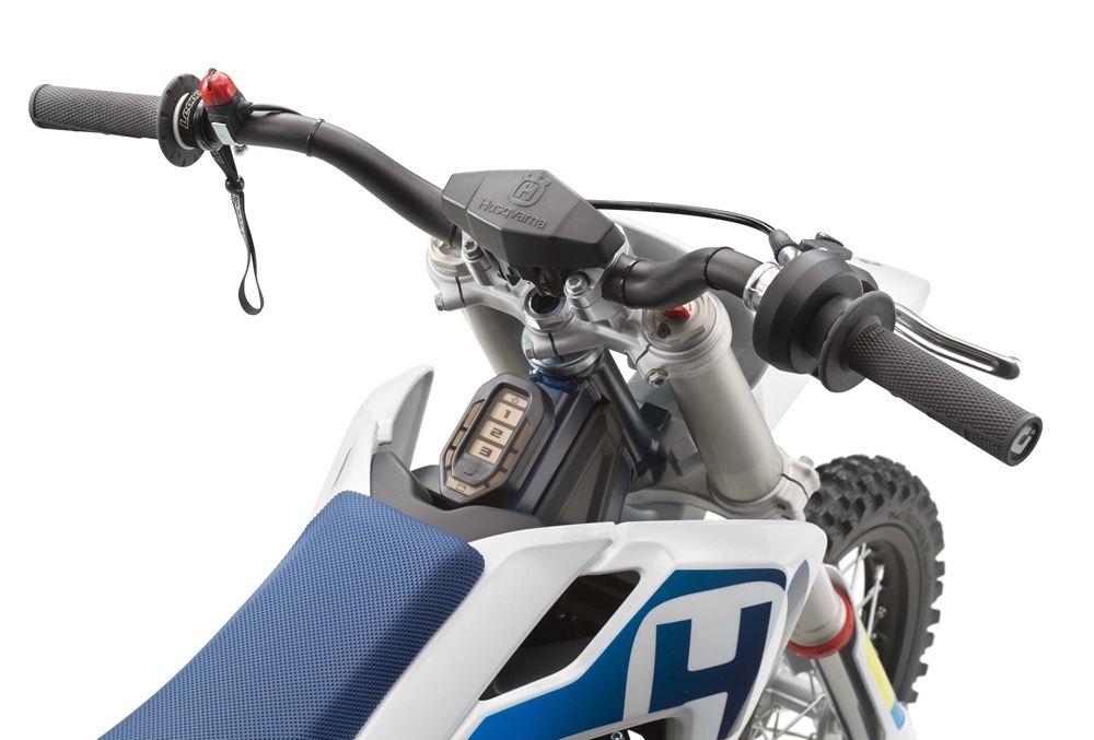 Электрический Husqvarna EE 5 запустили в производство