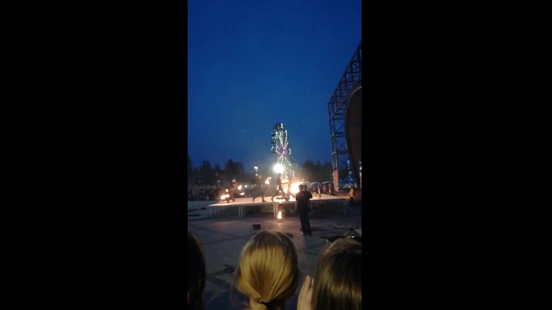фаер шоу