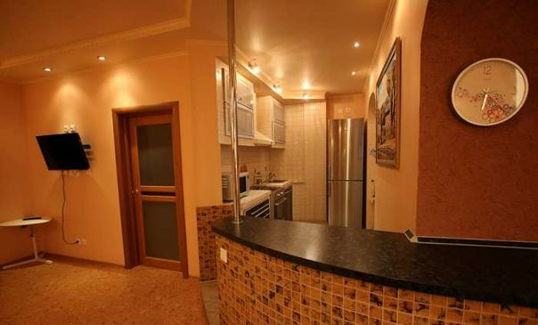 Фото: Адрес:Луначарского, 32а <br>Цена: 16.500 <br>Тел.89197136026 <br>Сдам 2 квартиру на длительный срок платежеспособным, чистоплотным людям квартира полностью оборудованная есть все для комфортной жизни рассмотрю всех заезжать можно с 11.04 <br>По интересующим вопросам звоните!