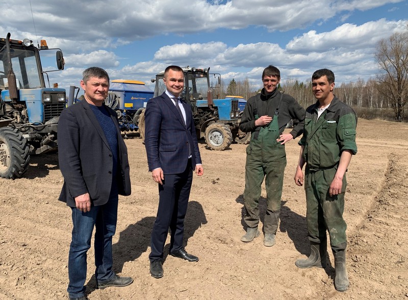 Директор мясокомбинат лада