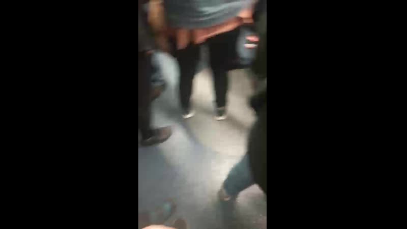 VID_20190517_180923.mp4