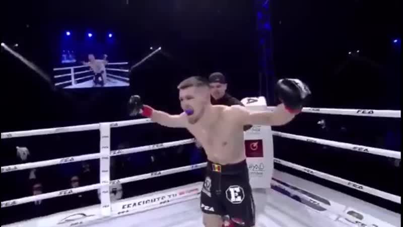 Кайман в роли комментатора