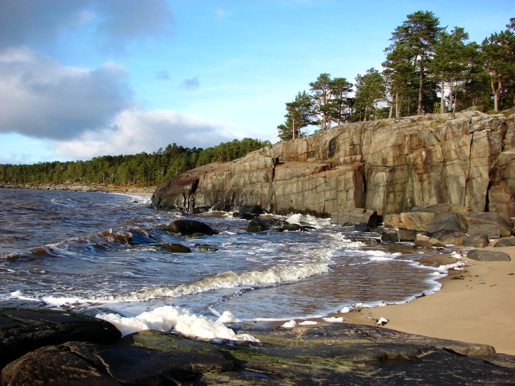 Острова в белом море
