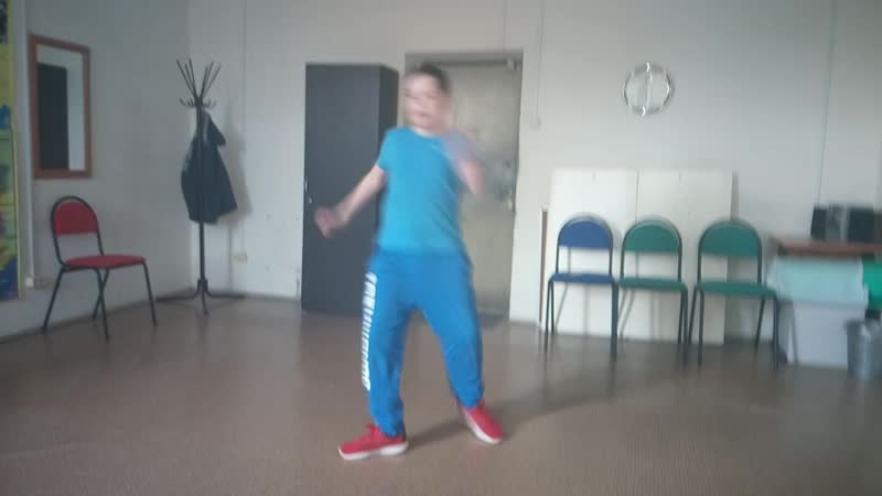 VID_20190604_180129.3gp