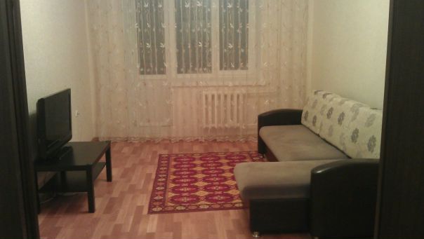 Сдам комнату <br>Район: Красносельский район <br>Метро:Комсомольская — 350 м <br>Краснопрудная, 3-5 ст1 <br>Whаts ааp: 89507346393 <br>89251539079 <br>18000 <br>Сдам одну комнату в трехкомнатной квартире.Комнаты полностью благоустроены. Есть в комнате спальное место,есть гардеробная,в каждой комнате стоит телевизор.Сане узелсовмещен.Рассматриваю и девушек,и парней,и семейную пару,можно с ребенком.Звоним не стесняемся. <br>#сдамквартиру#квартирамосква#арендаквартирвмоскве#снимуквартиру#сдамквартиру#снимуквартирумосква#сдамквартирумосква#арендаквартир#москвааренда#снятьквартирувмоскве#квартиравмоскве#недвижимостьвмоскве#следуй#следуйзамной#подпишись#девушка#девушки#лайки#лайкивзаимно#селфи#привет#инстаграм#супер#инстаграманит#ремонтквартир#инстамода#мода#универ#университет#москва - фото Фото: Сдам комнату <br>Район: Красносельский район <br>Метро:Комсомольская — 350 м <br>Краснопрудная, 3-5 ст1 <br>Whаts ааp: 89507346393 <br>89251539079 <br>18000 <br>Сдам одну комнату в трехкомнатной квартире.Комнаты полностью благоустроены. Есть в комнате спальное место,есть гардеробная,в каждой комнате стоит телевизор.Сане узелсовмещен.Рассматриваю и девушек,и парней,и семейную пару,можно с ребенком.Звоним не стесняемся. <br>#сдамквартиру#квартирамосква#арендаквартирвмоскве#снимуквартиру#сдамквартиру#снимуквартирумосква#сдамквартирумосква#арендаквартир#москвааренда#снятьквартирувмоскве#квартиравмоскве#недвижимостьвмоскве#следуй#следуйзамной#подпишись#девушка#девушки#лайки#лайкивзаимно#селфи#привет#инстаграм#супер#инстаграманит#ремонтквартир#инстамода#мода#универ#университет#москва