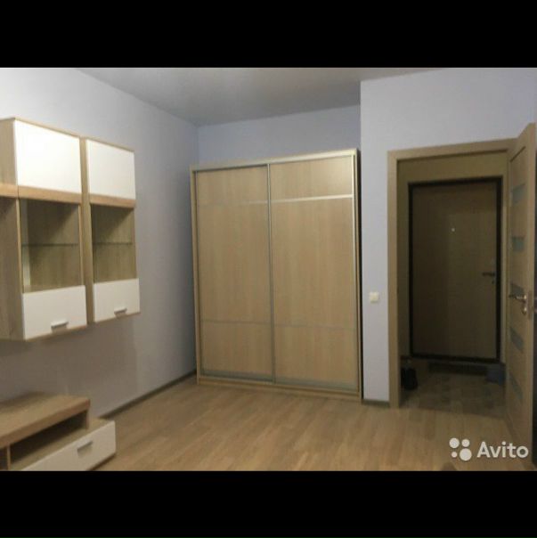 Фото: Студия 38 кВ.м.<br>Есть балкон.<br>ЖК НИКОЛИН ПАРК ( до метро Тёплый стан 15 минут транспортом)<br>Скоро откроется метро «Прошкино»<br>30’000 + свет, вода.<br>Очень хорошая квартира, свежий ремонт. <br>Есть стиральная машинка, посудомойка, духовка, телевизор.<br>Рядом лес, пруд ( минут 10 пешком), магазины, салоны красноты, ТЦ, фитнес, МЕГА Тёплый стан.<br>На территории ЖК пропускная система, Охрана.<br>Так же во дворе есть зона отдыха (барбекю, беседки) <br>По всем вопросам в лс.