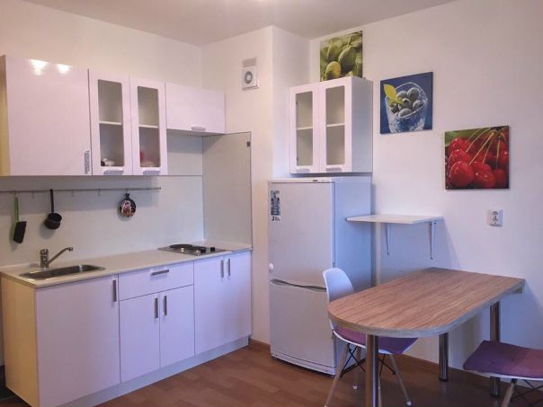 Сдается маленькая квартира (23кв.м). <br>Лыткина 9/1. 6500 рублей+сч.. <br>Мебель, техника, все есть! <br>Звоните - 89016641987 - фото Фото: Сдается маленькая квартира (23кв.м). <br>Лыткина 9/1. 6500 рублей+сч.. <br>Мебель, техника, все есть! <br>Звоните - 89016641987