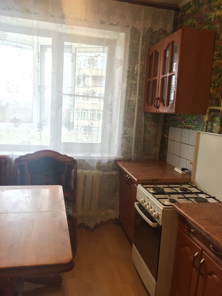 Сдаётся однокомнатная квартира с ремонтом, но без спальных мест, телевизора и холодильника.<br>В Заречье ул.Октябрьская. Чистая солнечная сторона, балкон застеклён, лоджия.<br>от Собственника звоните 89028414844 - фото Фото: Сдаётся однокомнатная квартира с ремонтом, но без спальных мест, телевизора и холодильника.<br>В Заречье ул.Октябрьская. Чистая солнечная сторона, балкон застеклён, лоджия.<br>от Собственника звоните 89028414844