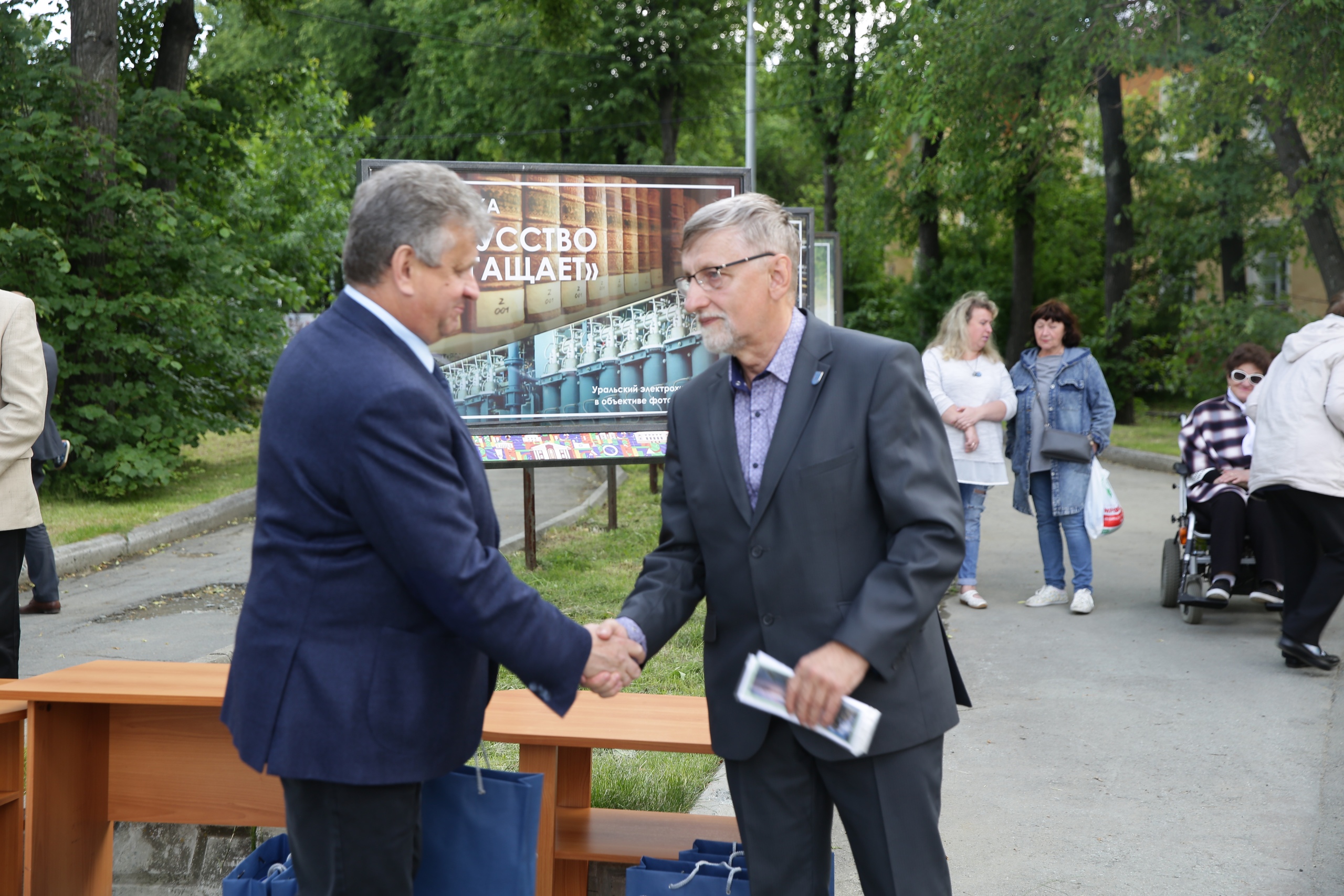 Искусство обогащает